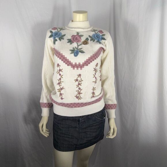 Vintage Alfred Dunner Floral Embroidered Sweater Cream Mock Neck Made in Hong Ko - Picture 4 of 16